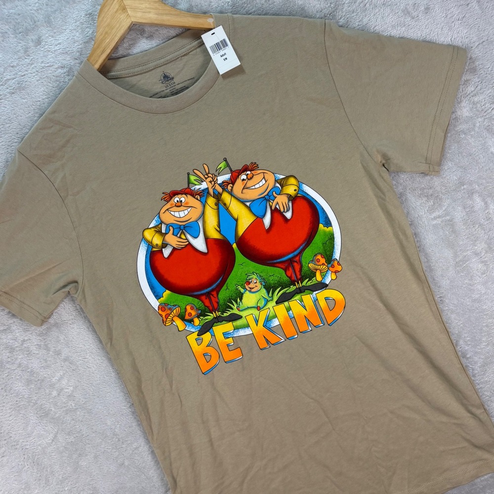Disney Women's Alice in Wonderland Be Kind Tee Tweedledee Dum Tan Graphic Sz‎ S